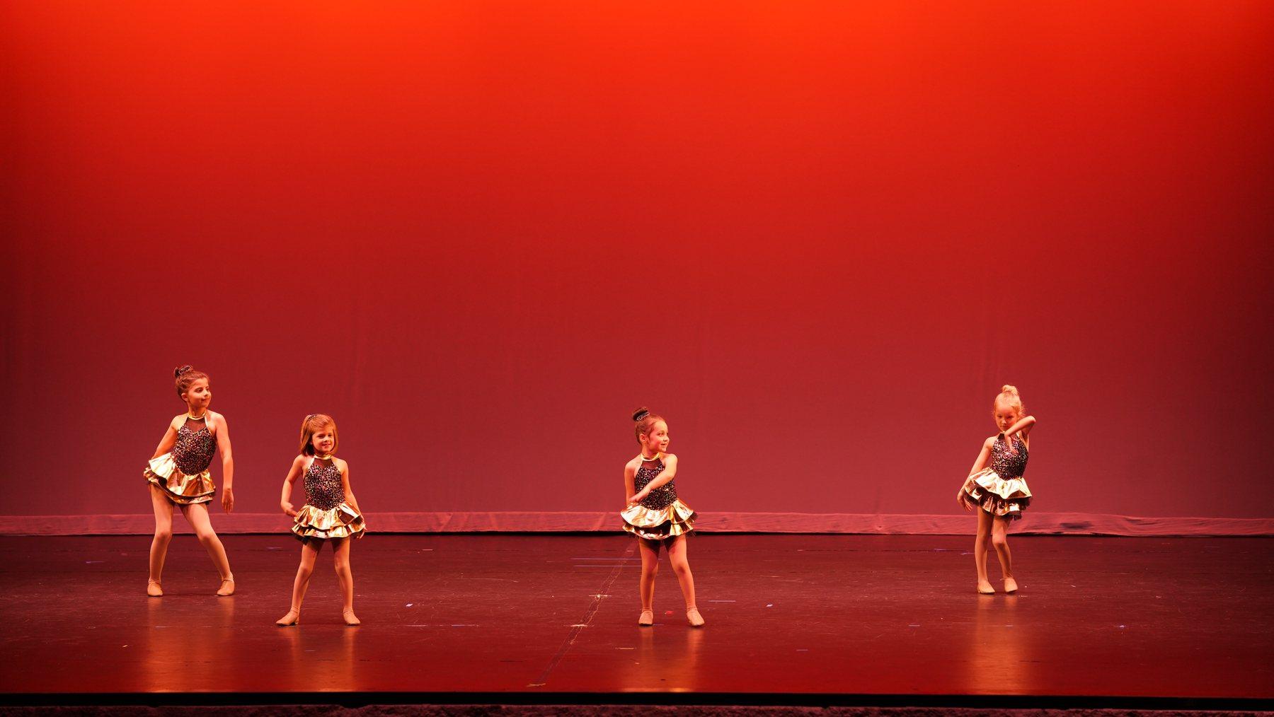 Summer Time / Walking On Sunshine recital photo 3